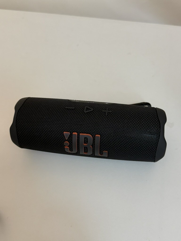 雲朵房 JBL 黑色藍牙喇叭