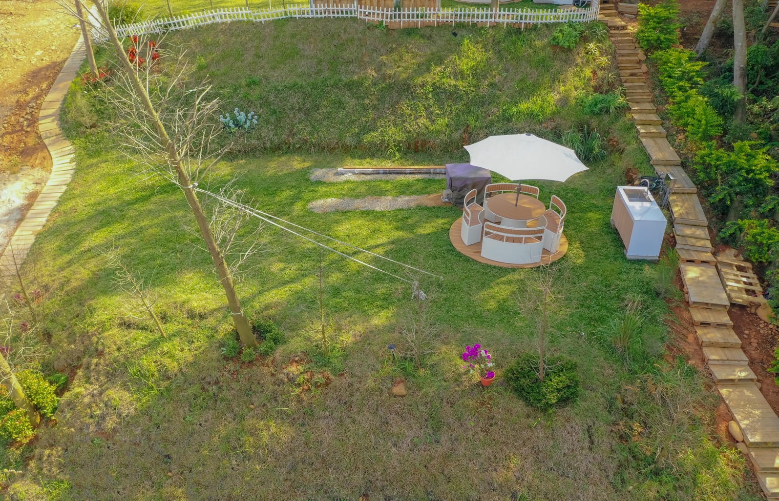 雲朵帳 帳篷內部 桃園豪華露營 圓頂帳篷 森林露營 楊梅露營區