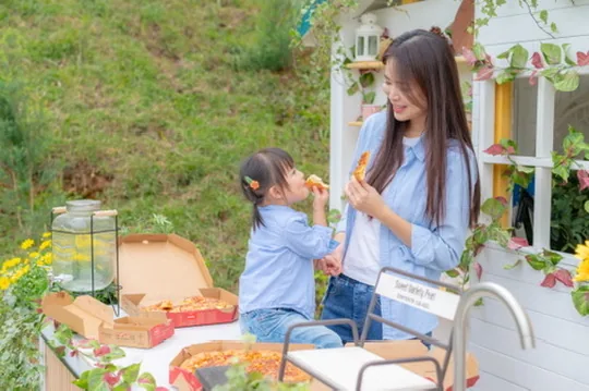 揪好森戶外親子攝影 母女披薩野餐互動 森林草地
