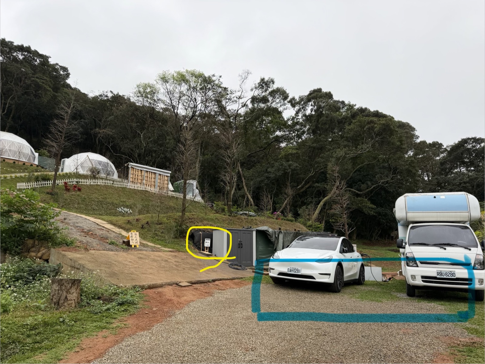 桃園楊梅露營區 停車位置 藍色框框標示 交通與抵達指引